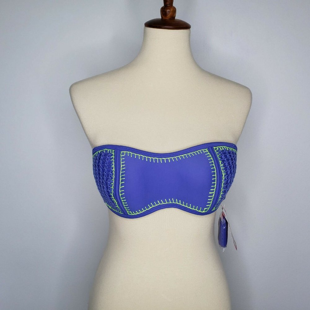 Xhilaration NWT Sapphire Blue Crochet Bikini Top M
